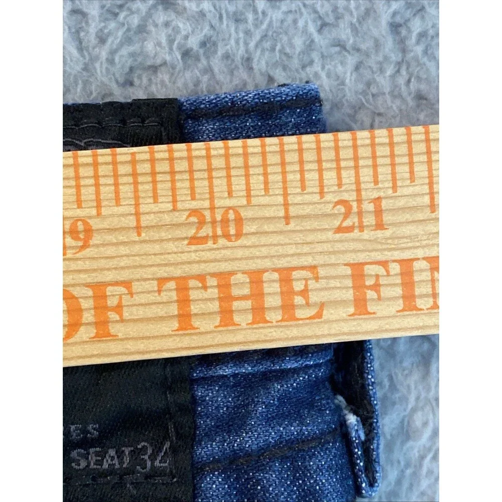 True Religion Mens Ricky Big T Relaxed Straight Blue Jeans 40x34 Whiskers (flaw)